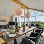 Дом отдыха 4 Bedroom Stunning In Хадерслев