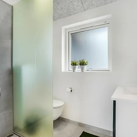 4 Bedroom Stunning In *