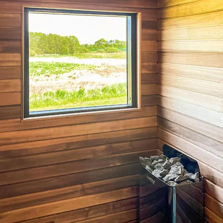 4 Bedroom Stunning In